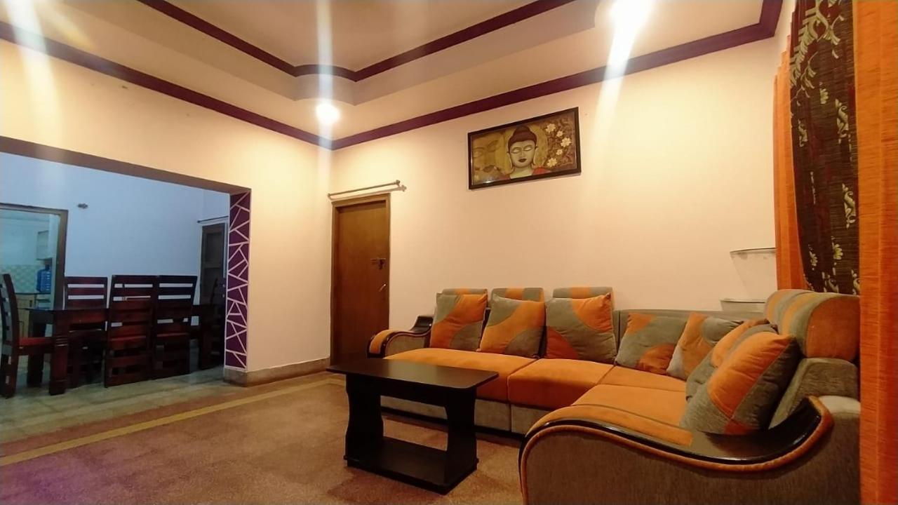 ויסאקפאטנם Kushi Homestay Guest House מראה חיצוני תמונה