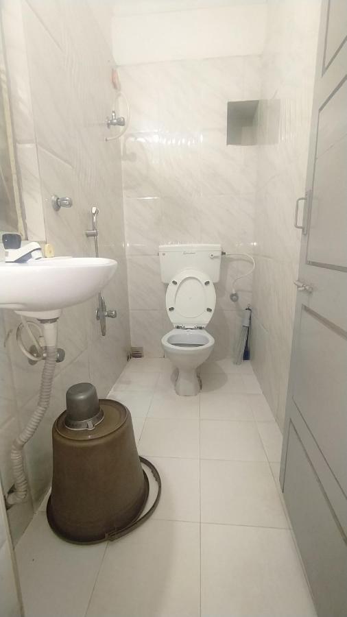 ויסאקפאטנם Kushi Homestay Guest House מראה חיצוני תמונה